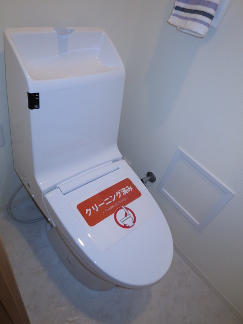 ウォシュレット付のトイレ