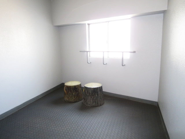 戸山ハイツ　共用廊下