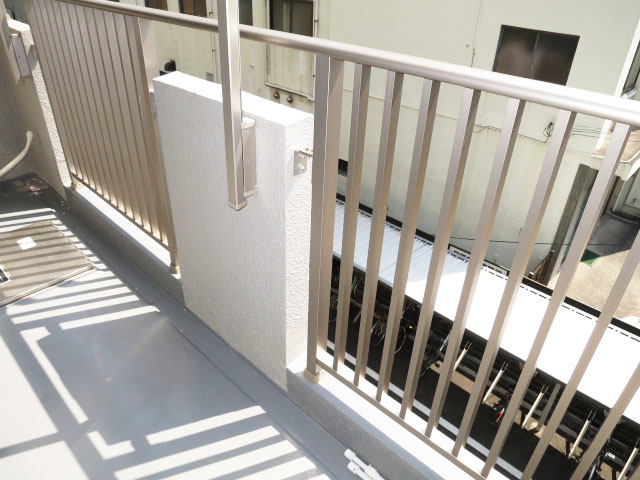 トーア早稲田マンション　ほぼ南向きのバルコニー