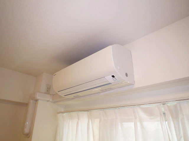 ダイニングキッチンにはエアコン新規取付