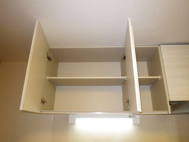 ダイニングの一角にシステムキッチン