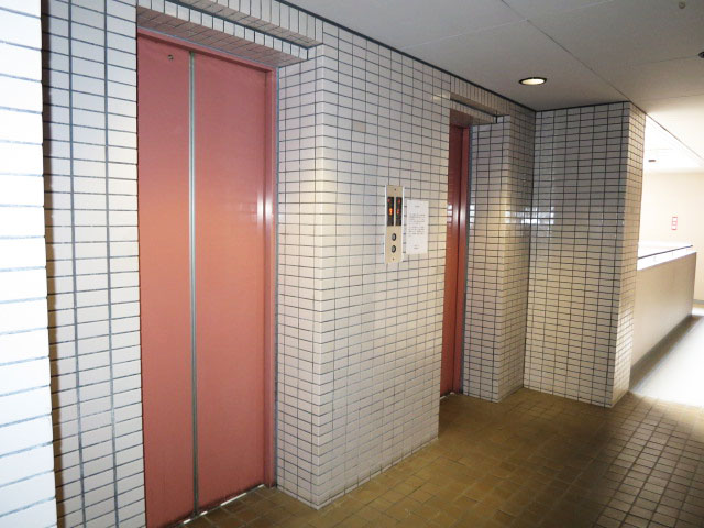 ルネ御苑プラザ　エレベーター