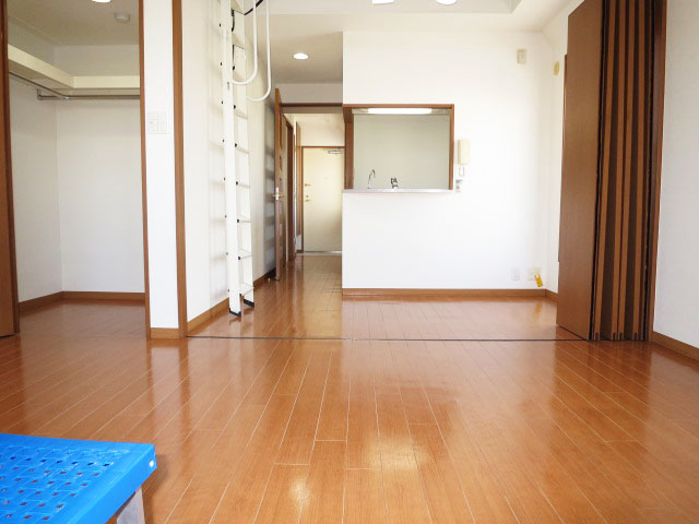 スカーラ四谷　約6.4帖のダイニングキッチン＆約6帖の洋室