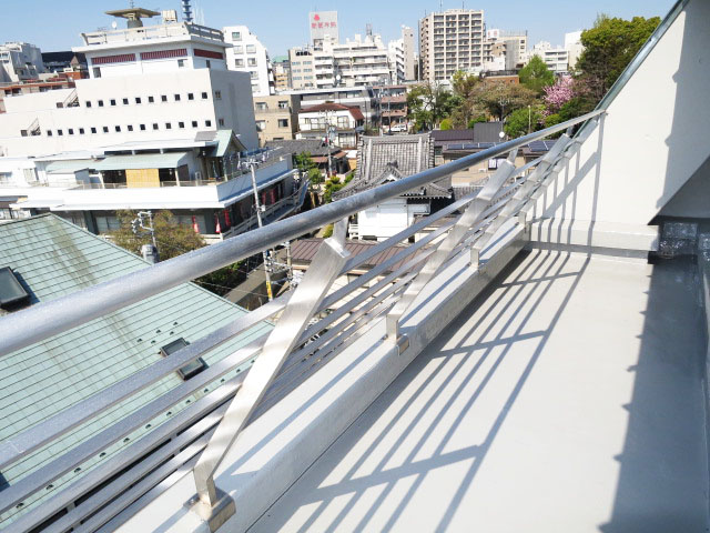 スカーラ四谷　ルーフバルコニーが2か所あります