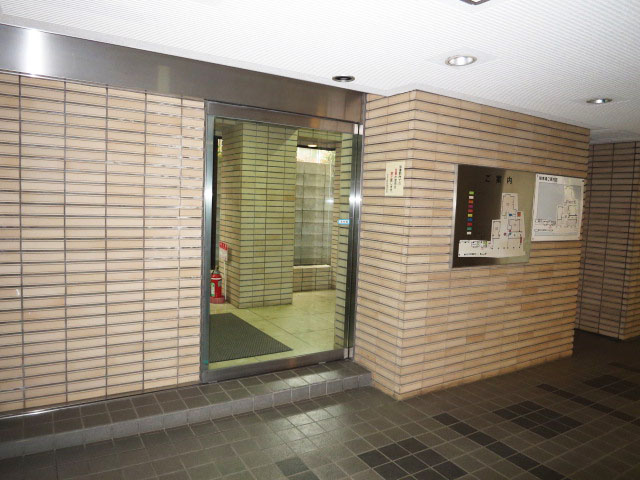 テラス目白　エントランス