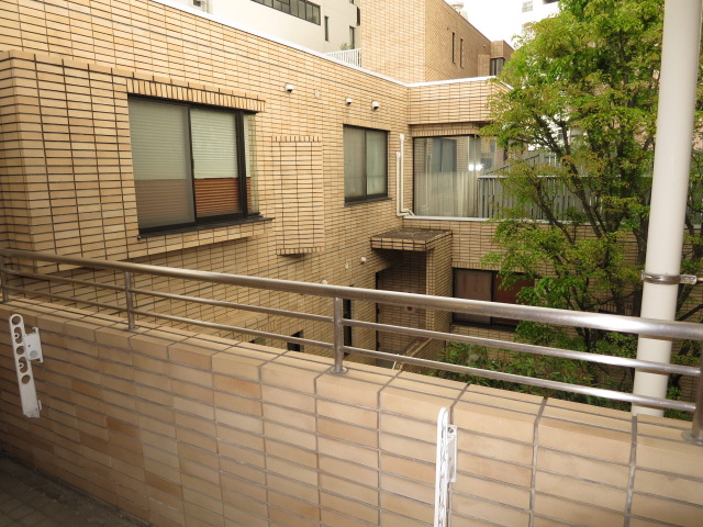 南向きのバルコニー