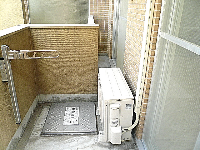 ホームズ緑が丘　バルコニー