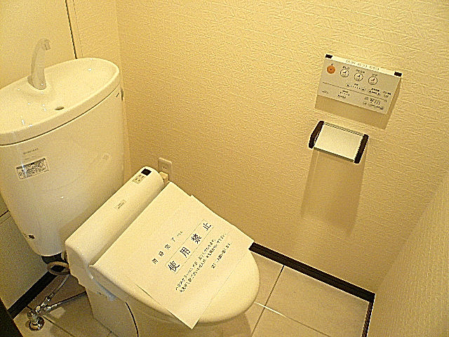 東建マンション学芸大　ウォシュレット付トイレ