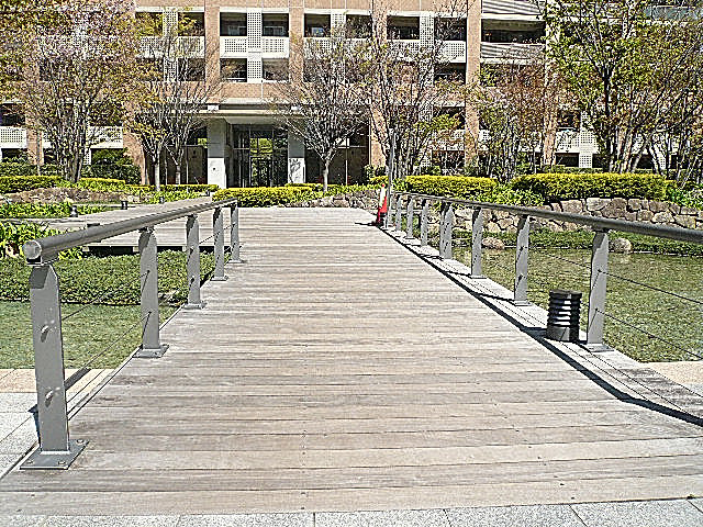 深沢ハウス　アプローチ