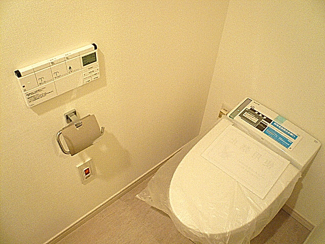 深沢ハウス　ウォシュレット付トイレ204