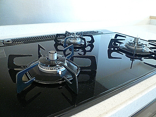 深沢ハウス　3口コンロ204