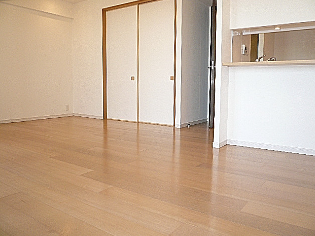 深沢ハウス　LD14.3帖204