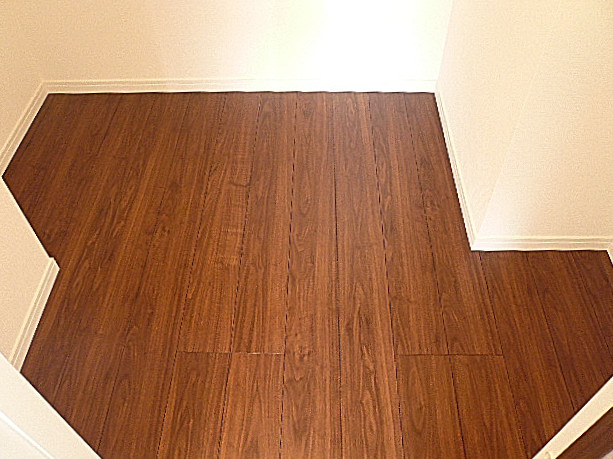 洋室5.7帖　ウォークインクローゼット