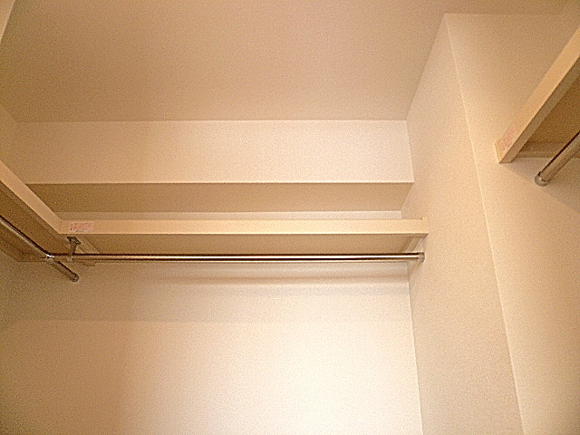 洋室5.7帖　ウォークインクローゼット