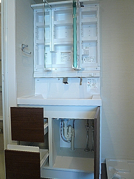 洗面化粧台　収納