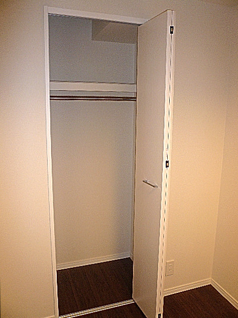 洋室4.3帖　クローゼット