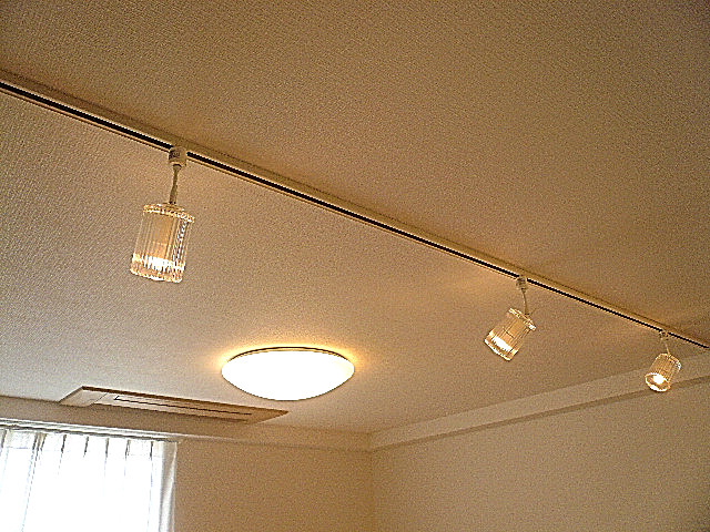 祐天寺第2コーポラス　照明