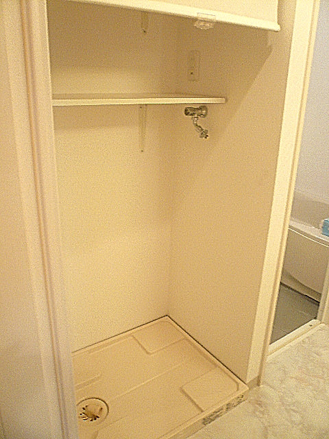 マンション第二恵比須苑　洗濯機置き場