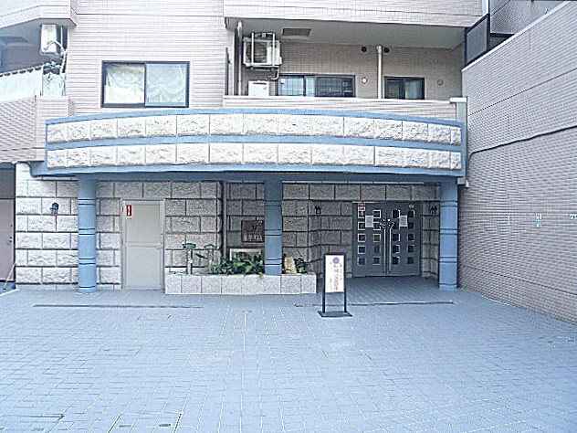 マイキャッスル池尻大橋　エントランス前