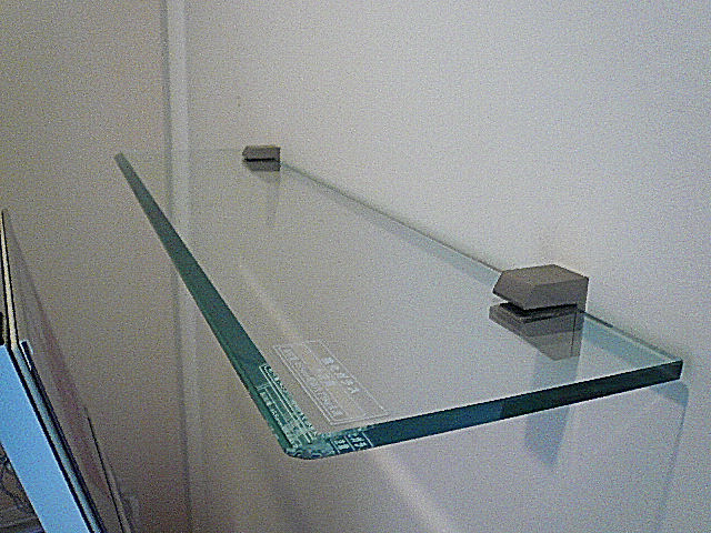 マイキャッスル池尻大橋　ガラスのカウンター部分