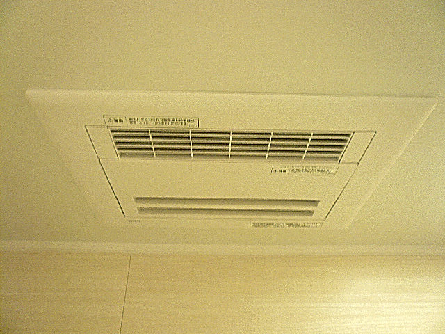 浴室換気乾燥付