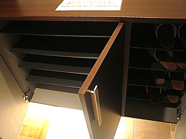 カウンター付玄関収納