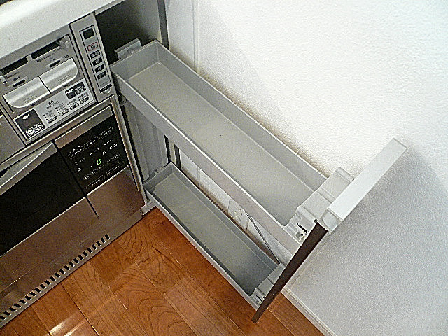 システムキッチン　収納