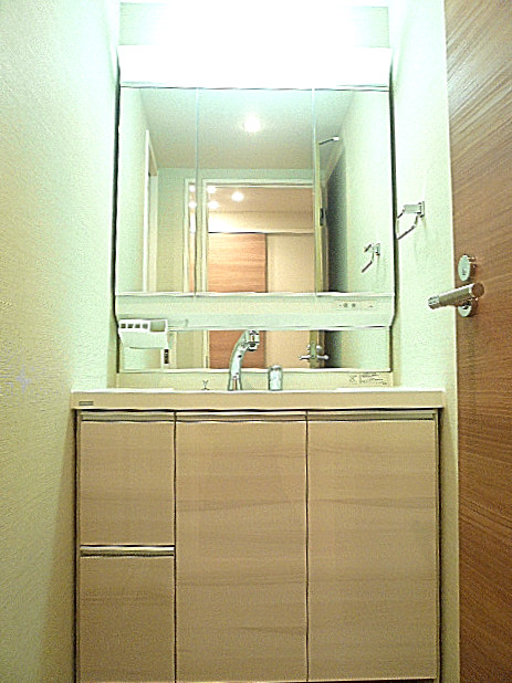 マンション第二恵比須苑　洗面化粧台514