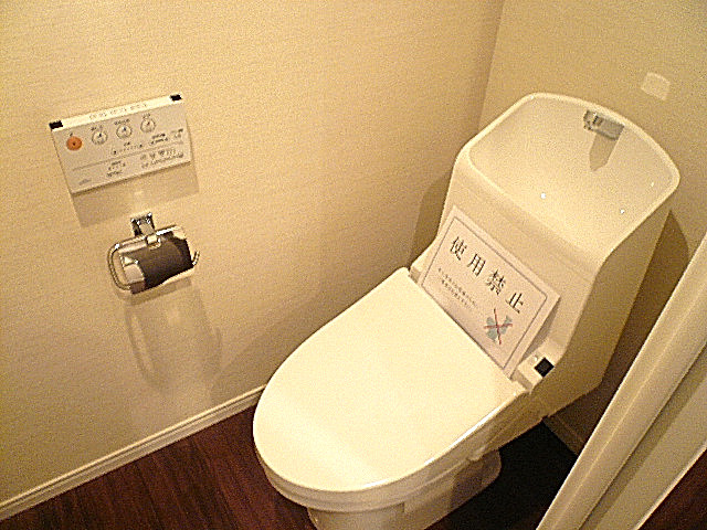 ユニーブル上馬　ウォシュレット付トイレ