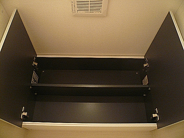 ユニーブル上馬　吊戸棚