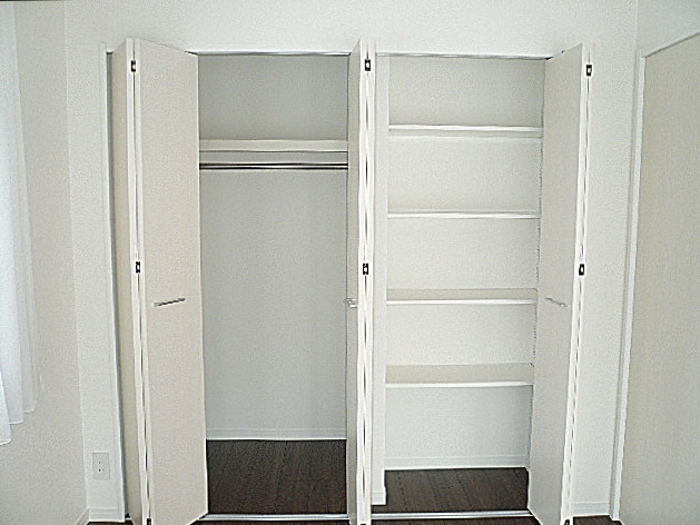 ユニーブル上馬　洋室5.7帖クローゼット