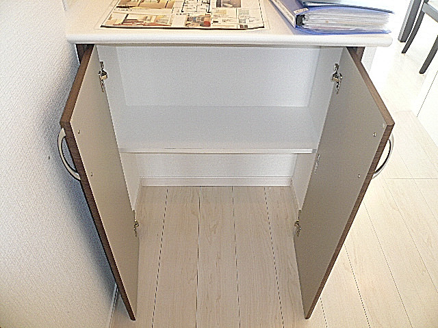 ニュー恵比寿フラワーマンション　カウンター収納