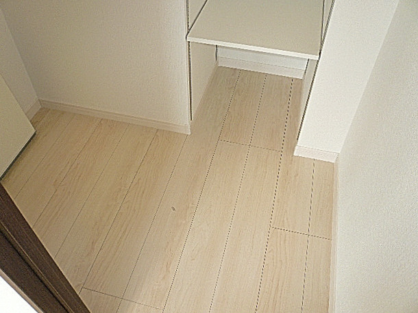 ニュー恵比寿フラワーマンション　ウォークインクローゼット0.9帖