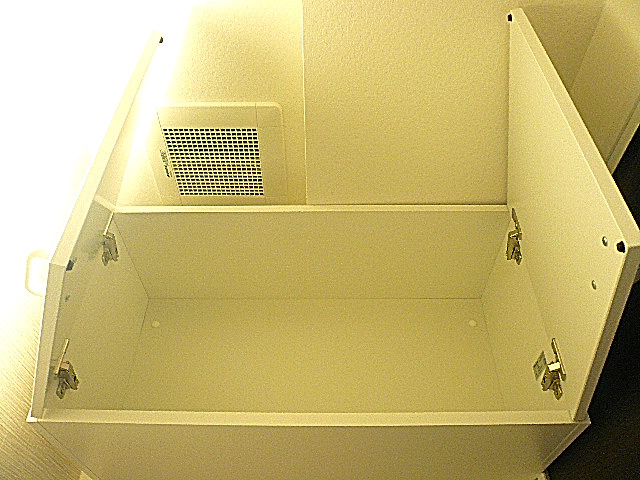 グランドメゾン広尾　吊戸棚