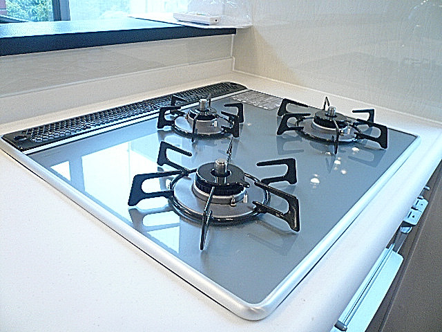 グランドメゾン広尾　3口コンロ