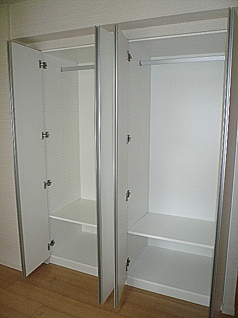 深沢ハウス　洋室6.6帖クローゼット