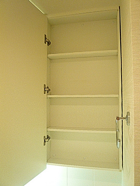 深沢ハウス　洗面化粧台収納