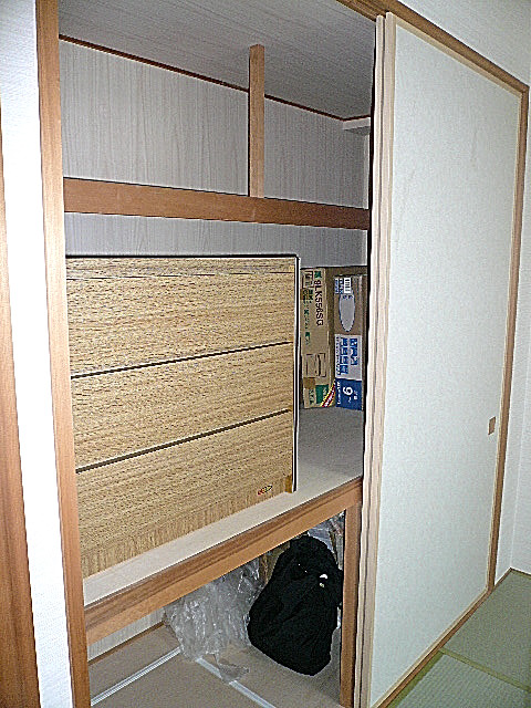 深沢ハウス　和室押入れ