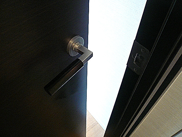 深沢ハウス　LDKへの扉