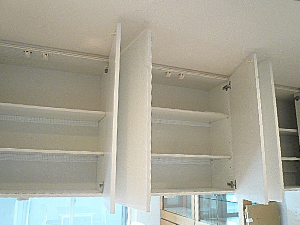 深沢ハウス　キッチン吊戸棚