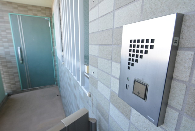 アフェクシオン南烏山 玄関