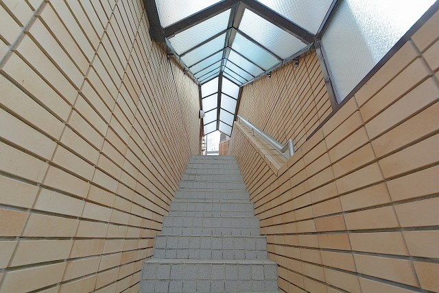 テラス目白 外階段