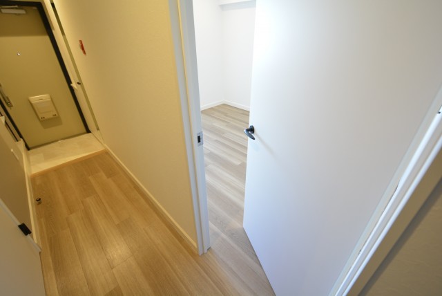 ドルフ目黒 洋室1