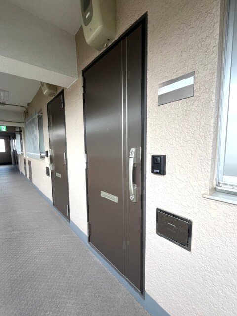 シャトーエスペランス玄関廊下