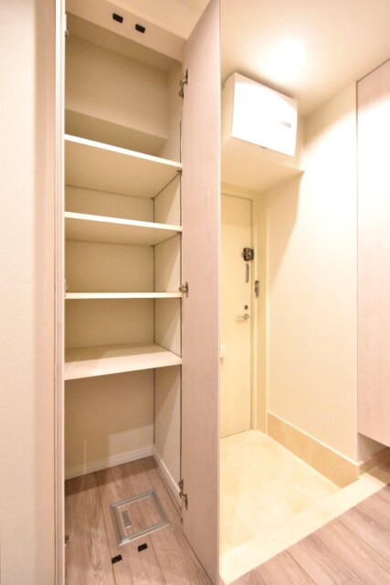 サンビューハイツ音羽 玄関