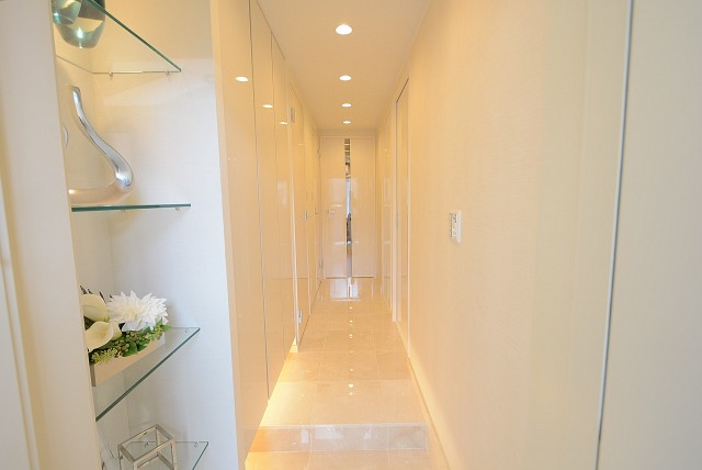 サンヴェール世田谷経堂　玄関