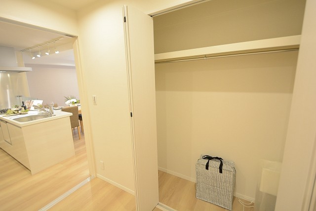 サンヴェール世田谷経堂　洋室