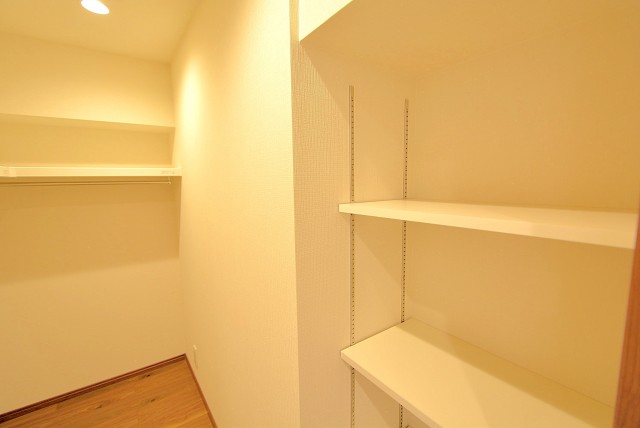 八雲ハイツ２F2 洋室１