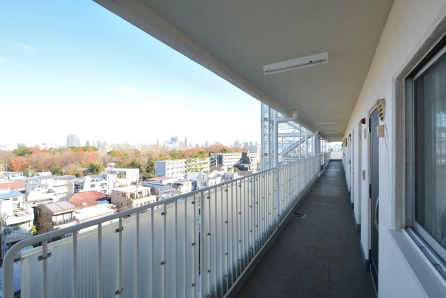 ドルフ目黒 玄関