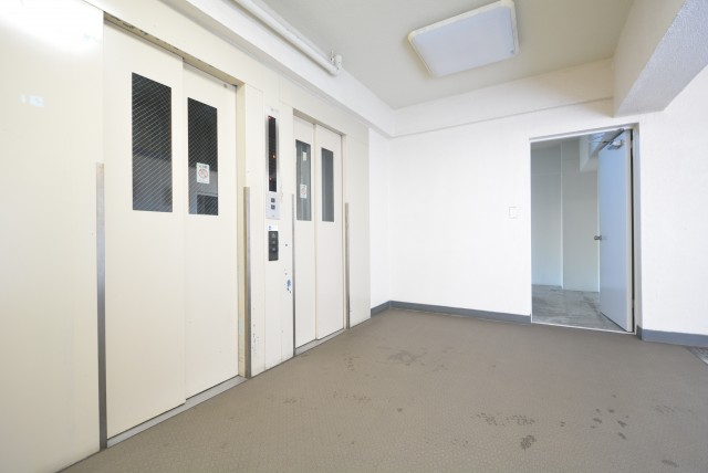 ドルフ目黒 玄関